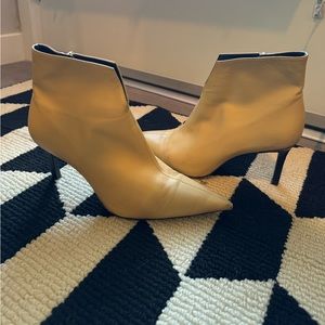 Retro Zara Cream Booties Size 39
